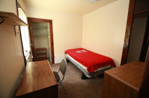 420 Kiefaber - Bedroom