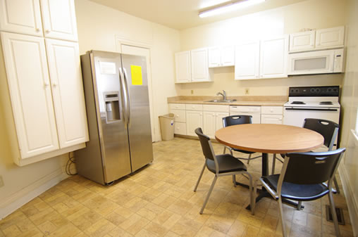 456-A Lowes - Kitchen