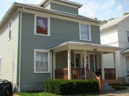 460 Lowes - Exterior